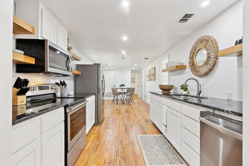 229 Sherman Dr, Pottsboro, TX, 75076-4185 | Card Image