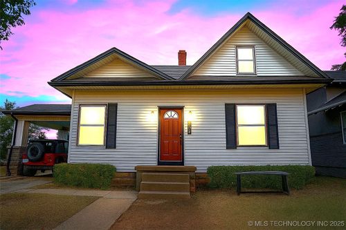 1719 Leahy Ave, Pawhuska, OK, 74056-1836 | Card Image