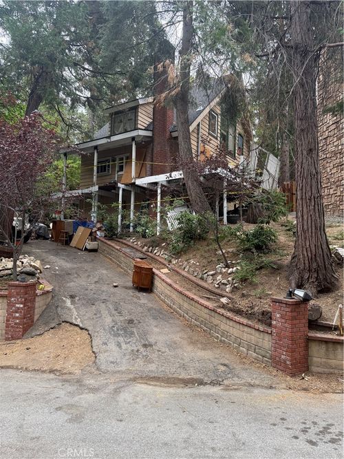 191 John Muir Rd, Lake Arrowhead, CA, 92352 | Card Image