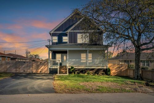 110 Ten Throw Dr, Lebanon, TN, 37087-4392 | Card Image