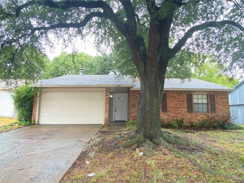 7139 Nutmeg Ln, Dallas, TX, 75249-1515 | Card Image