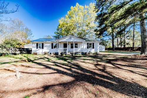 488 Hall Rd, Erwin, NC, 28339-8808 | Card Image