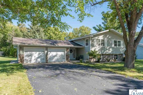 204 Viking Dr, Mankato, MN, 56001-4184 | Card Image