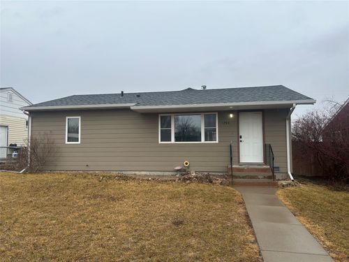 1704 20th Ave S, Great Falls, MT, 59405-6101 | Card Image