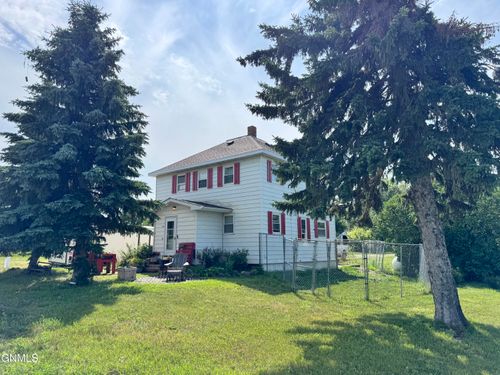 102104 Cooley St, Wildrose, ND, 58795 | Card Image