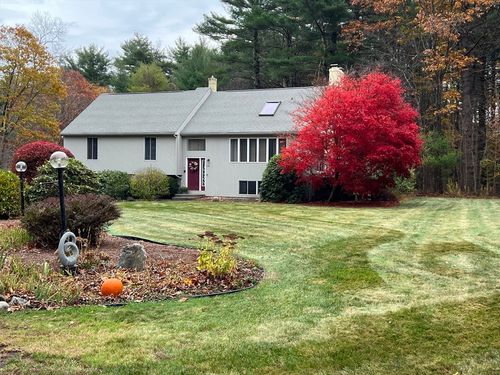 28 Johnson Rd, Sutton, MA, 01590-2306 | Card Image