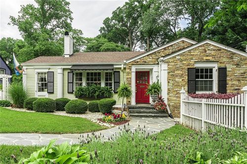 273 Seminole Dr Ne, Marietta, GA, 30060-1256 | Card Image