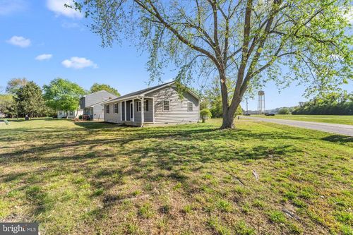 166 Rouzie Dr, Tappahannock, VA, 22560-2410 | Card Image