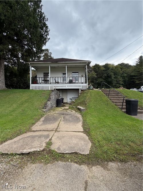 217 2nd Street, Bergholz, OH, 43908 | Card Image