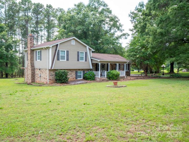 409 Ridge Rd, House other with 3 bedrooms, 2 bathrooms and null parking in Clover SC | Image 6