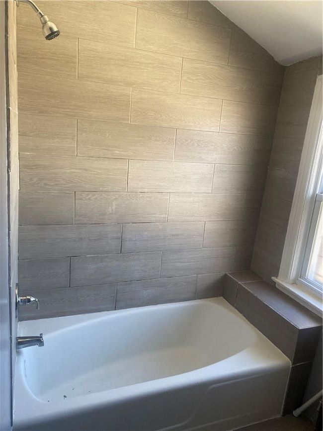 APT-3 - 220 Hillside Ave, Condo with 2 bedrooms, 1 bathrooms and null parking in Mount Vernon NY | Image 9