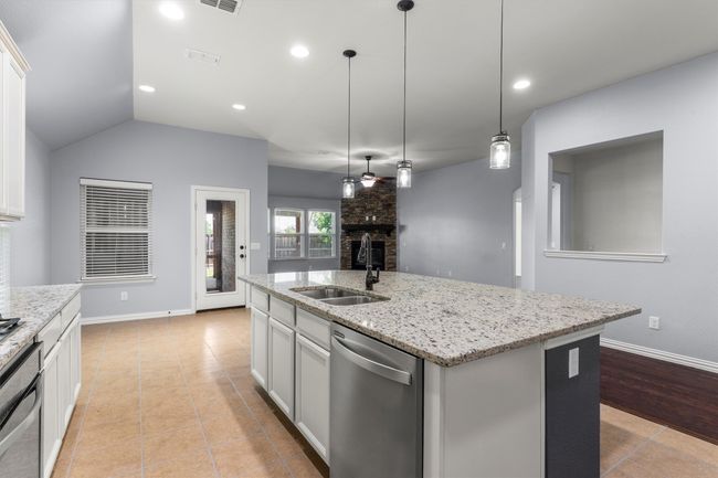 1637 Journey Forth Trl, House other with 3 bedrooms, 2 bathrooms and null parking in St. Paul TX | Image 14