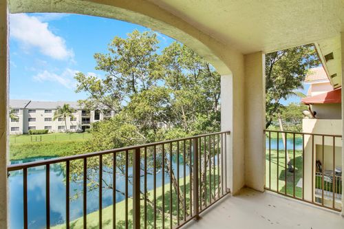 apt-304-4151 San Marino Blvd, West Palm Beach, FL, 33409-8606 | Card Image