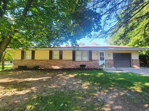 18365 Wee Acres Dr, Bristol, IN, 46507-9450 | Card Image