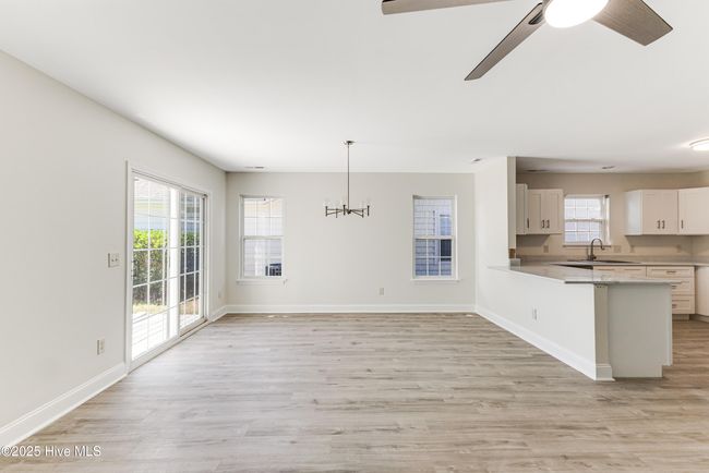 5249 Minnesota Dr Se, House other with 5 bedrooms, 3 bathrooms and 2 parking in Southport NC | Image 9