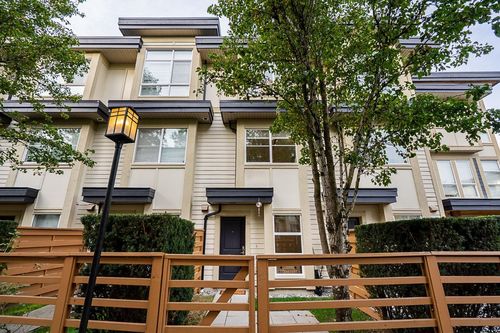 34-19477 72a Ave, Surrey, BC, V4N6M2 | Card Image