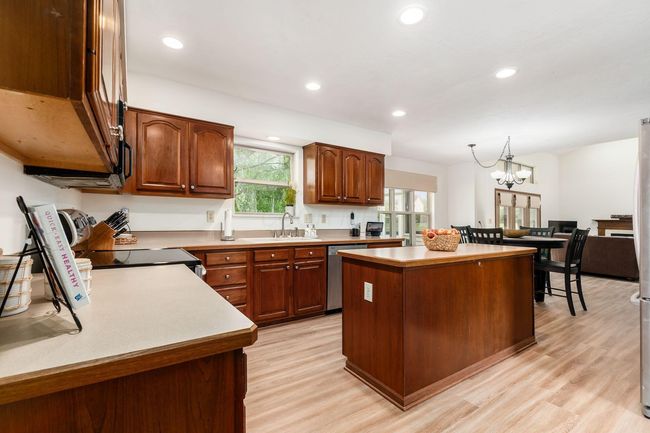 5533 Summer Blvd, House other with 4 bedrooms, 3 bathrooms and null parking in Galena OH | Image 12
