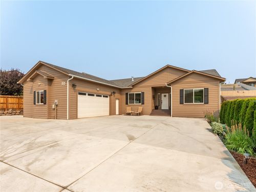50 Luther Ct, Malaga, WA, 98828-8402 | Card Image