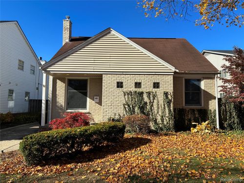 1562 S Bates St, Birmingham, MI, 48009-1984 | Card Image