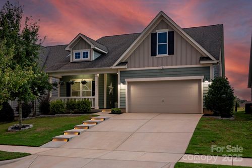 112 Jana Dr, Statesville, NC, 28677-9811 | Card Image