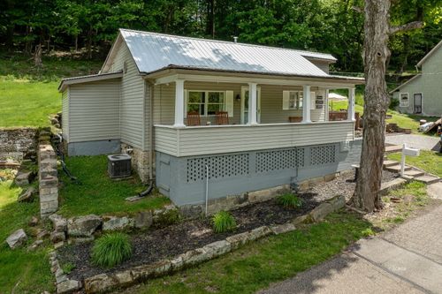 113 Peacock Ave, Pomeroy, OH, 45769-1230 | Card Image