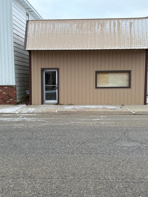 106 S Main St, Hersey, MI, 49639-5115 | Card Image