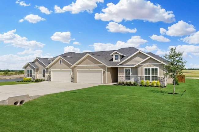 7036 Guilford Ct, Home with 8 bedrooms, 4 bathrooms and 2 parking in Midlothian TX | Image 5