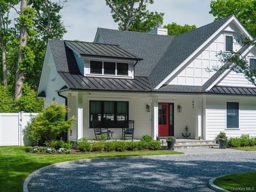 4525 S Harbor Rd, Southold, NY, 11971-4523 | Card Image