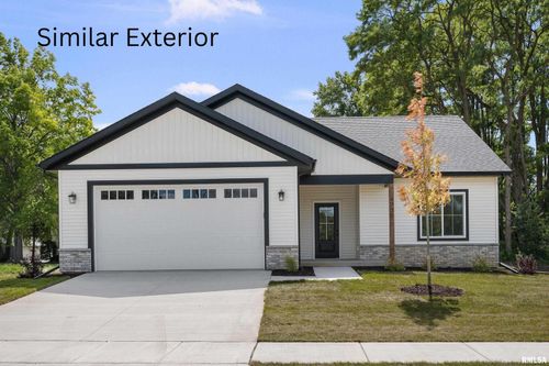 4718 Willow Cir, Davenport, IA, 52806 | Card Image