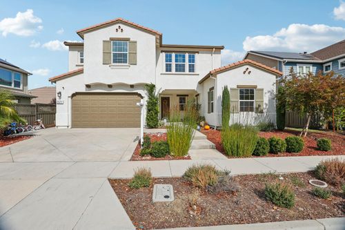 2371 Rio Grande Dr, Tracy, CA, 95377-8471 | Card Image