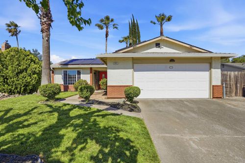 7251 Candlestick, Sacramento, CA, 95842 | Card Image