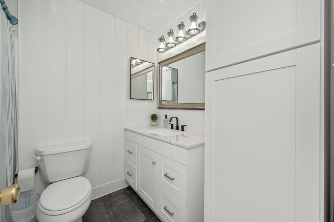Hall Bath | Image 28