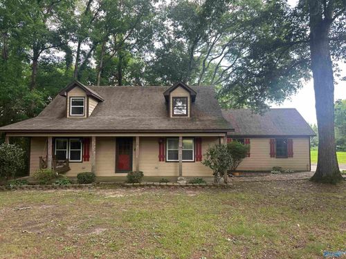 1809 Parker Rd Se, Hartselle, AL, 35640-3328 | Card Image