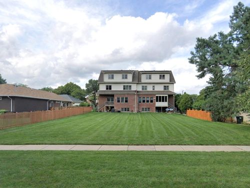 5526 Main St, Morton Grove, IL, 60053-3453 | Card Image