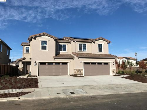739 Jennifer St, Brentwood, CA, 94513-1671 | Card Image