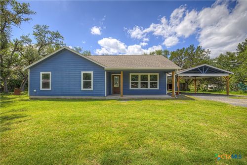 3211 Hunter Rd, New Braunfels, TX, 78132-4223 | Card Image