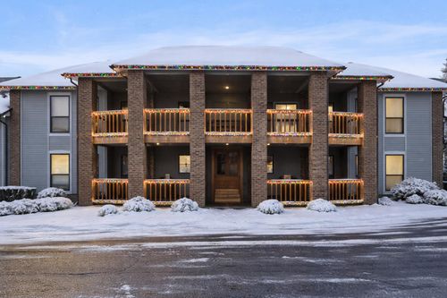 unit-4-67 Port Dr, Kimberling City, MO, 65686-8718 | Card Image