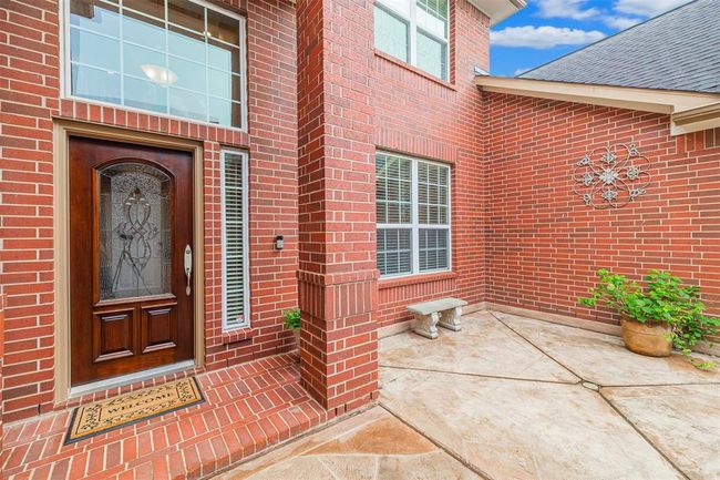 Front patio | Image 4