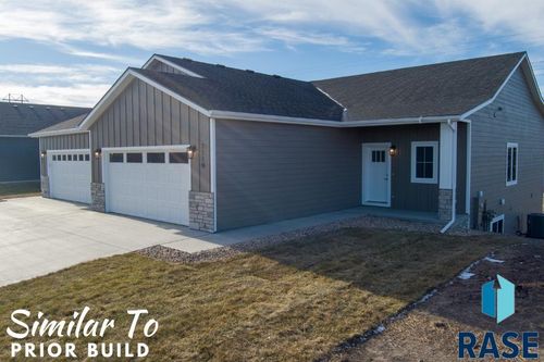 1115 S Foss Ave, Sioux Falls, SD, 57110-8600 | Card Image