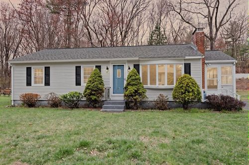 18 Walker St, Westborough, MA, 01581-1732 | Card Image