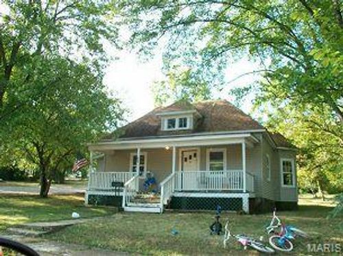 219 Emerson St, Park Hills, MO, 63601-2227 | Card Image