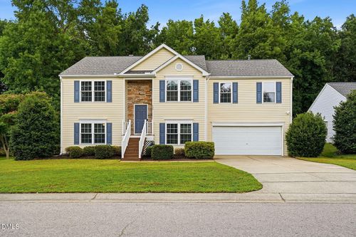 405 Dogwood Creek Pl, Fuquay Varina, NC, 27526-5813 | Card Image