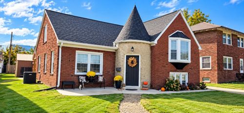 105 W Van Trees Street, Washington, IN, 47501 | Card Image