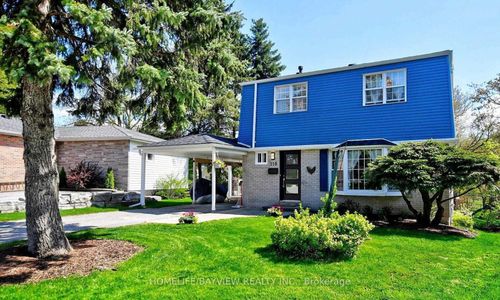 110 Woodpark Pl, Newmarket, ON, L3Y3P6 | Card Image