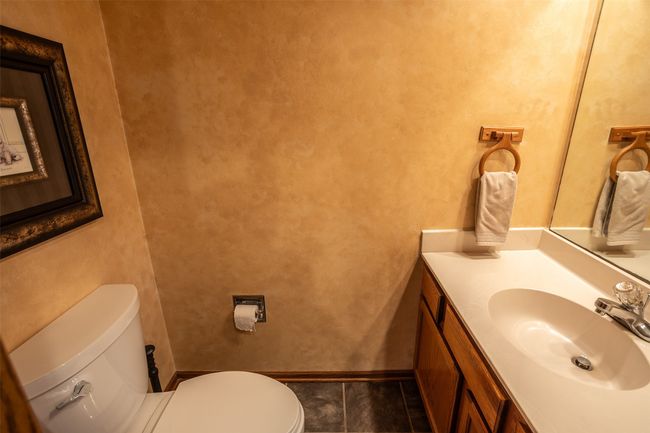 7508 Hickory Ln, Home with 5 bedrooms, 4 bathrooms and null parking in Urbandale IA | Image 13