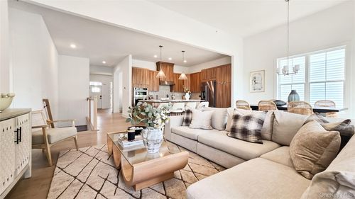 100-2073 Summit Loop, Carmel, NY, 10512 | Card Image