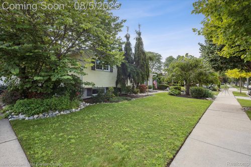 28838 Newport Dr, Warren, MI, 48088-7815 | Card Image