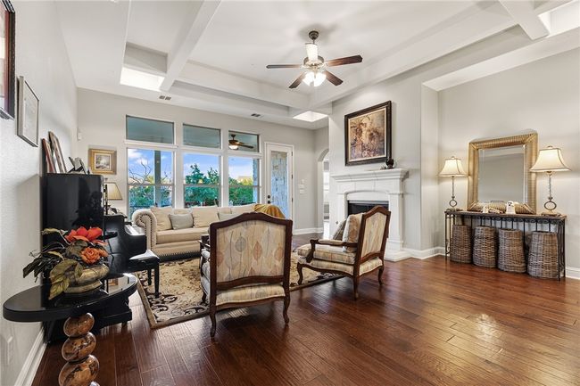 201 Glenfiddich Ln, House other with 4 bedrooms, 3 bathrooms and 4 parking in Lakeway TX | Image 14