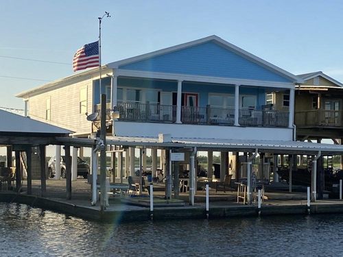 327 Martin Ln, Port Sulphur, LA, 70083-2021 | Card Image