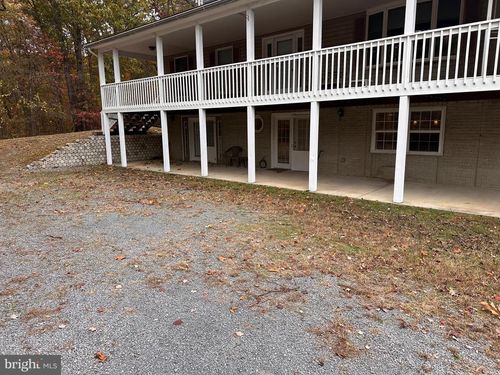 2289 Potomac Rd, BERKELEY SPRINGS, WV, 25411-4376 | Card Image